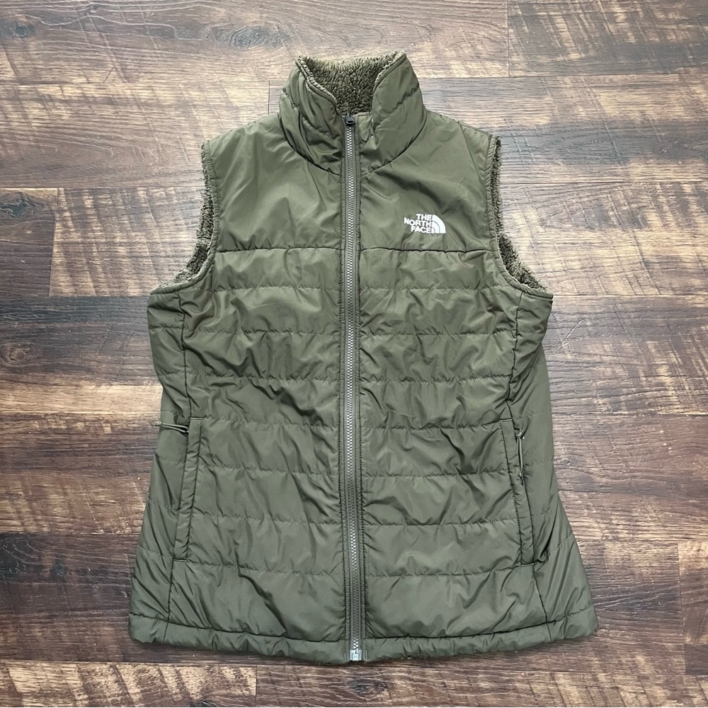 The north face TNF mossbud reversible olive green fur lined vest Large *READ